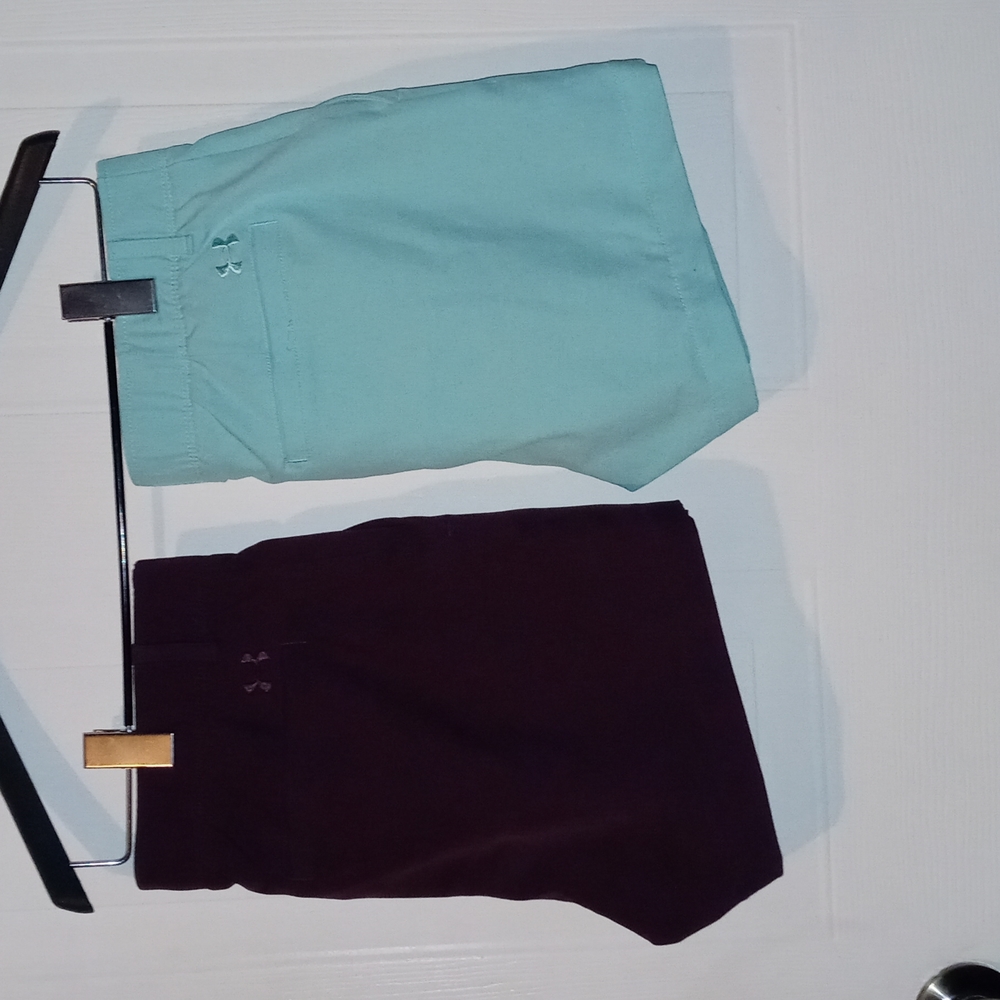 *BUNDLE DEAL* NWOT Two pair of Under Armour Heat Gear shorts